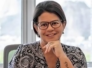 Psicóloga Clínica e Neuropsicóloga Eliete França – CRP.: 05/46141 Olá! Sou Eliete França, Psicóloga Clínica com especialização em Psicologia Sistêmica (casal e família), Terapia do Luto (adulto e infantil), TCC (Terapia Cognitivo Comportamental), Dependência Química e Neuropsicologia (crianças, adultos e idosos). Atendo crianças a partir de 10 anos, adolescentes, adultos e idosos, oferecendo um espaço acolhedor e cuidadoso para lidar com diversas demandas, como ansiedade, depressão e outras questões emocionais. Especializações: Minha formação em Neuropsicologia me permite compreender de forma mais profunda as questões relacionadas ao funcionamento cerebral e suas implicações na saúde mental. Além disso, realizo laudos para concursos públicos e privados, e tenho experiência no atendimento de casos de TEA (autismo), TDAH, TOD,  Demências, entre outros. Atributos: Como mulher brasileira, mãe, moradora do Rio de Janeiro, entendo a importância da empatia e da sensibilidade no meu trabalho. Busco oferecer um atendimento humanizado, respeitando a individualidade e as particularidades de cada pessoa que atendo. Marque Sua Consulta: Se você está em busca de um espaço seguro para lidar com suas questões emocionais e psicológicas, marque sua consulta comigo. Estou aqui para ajudá-lo a encontrar o equilíbrio e a qualidade de vida que você merece. Doenças tratadas por Eliete França: Ansiedade Autismo Depressão Demência Senil Estresse Fobias Luto Psicossomática TDAH Transtorno Bipolar Transtorno de Ansiedade Generalizada (TAG) Transtorno de Déficit de Atenção e Hiperatividade (TDAH) Transtorno Obsessivo-Compulsivo (TOC) Transtornos de Personalidade Transtornos do Humor entre outros...