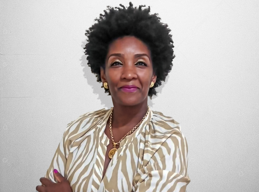 Psicanalista Clínica Rosane Maia  - CBO.: 2515-50 Seja Bem vinda! Meu nome é Rosane Maia, atendo mulheres que necessitam de ajuda para lidar com a ansiedade, luto e conflitos emocionais. Através de escuta acolhedora, te ajudarei a elaborar experiências vividas que hoje causam sofrimento e dor. Juntas iremos encontrar clareza, equilíbrio e reencontro com sua essência resultando em uma vida leve, feliz e livre de sintomas. Atributos: Como terapeuta especializada no emocional feminino, ofereço suporte terapêutico considerando as particularidades do universo feminino, incluindo demandas, mudanças e desafios enfrentados ao longo de cada etapa da vida da mulher. Possuo também especialização em práticas terapêuticas na clínica do luto, oferecendo através dessa capacitação, suporte emocional aquelas que necessitam auxílio para lidar com a perda de entes queridos ou de relações importantes. Sobre mim: Como mulher, negra, brasileira, mães de três meninos, sendo dois deles autistas, busco construir um ambiente terapêutico de acolhimento, confiança e empatia para que as questões emocionais sejam colocadas com liberdade, gerando resultados de transformação. Você chegou a seu espaço de acolhimento e transformação emocional! Conte comigo nessa jornada. Especializações: Autoconhecimento Ansiedade Depressão Estresse Fobias Luto Procrastinação Empoderamento Feminino Entre outras Marque Sua Consulta: Se você está em busca de um espaço seguro para lidar com suas questões emocionais e psicológicas, marque sua consulta comigo. Estou aqui para ajudá-lo a encontrar o equilíbrio e a qualidade de vida que você merece.